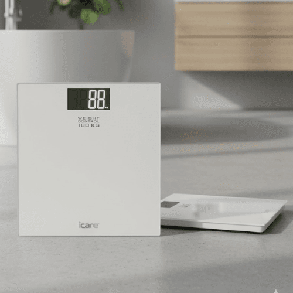 Glass Digital Bathroom Scale, 180 kg Capacity